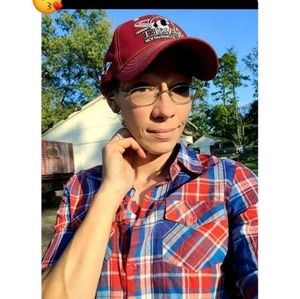 Meet your Posher, Becca